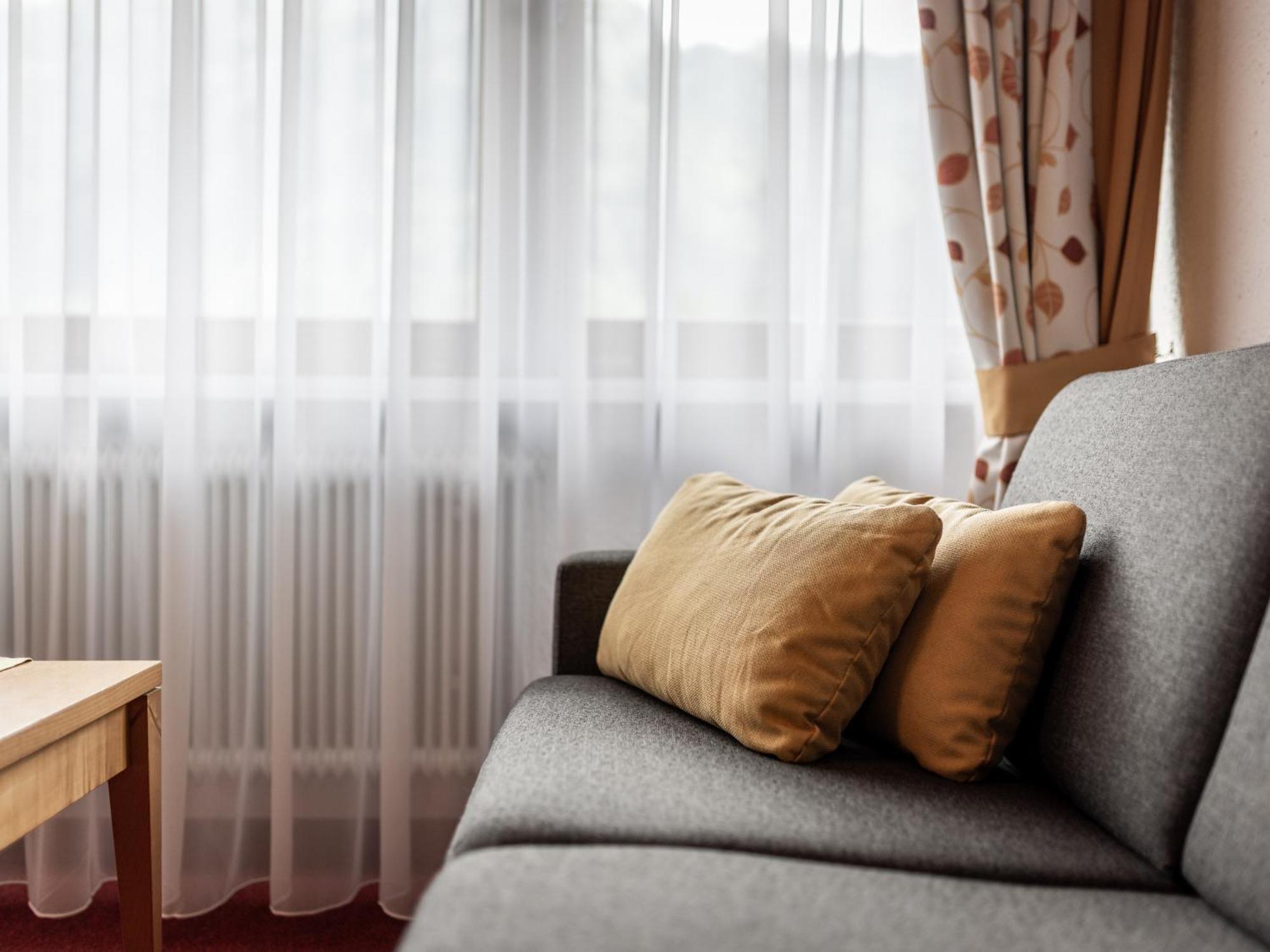 Hotel Engel Меллау Экстерьер фото